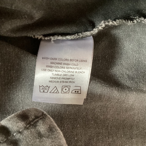 Women's Only Necessities gray top Sz L (but more like 18w) - Picture 5 of 6